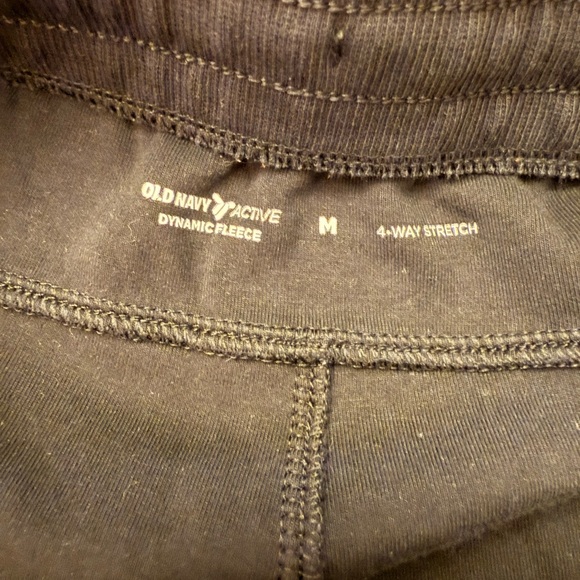 Old Navy Men's Black Athletic Shorts - Picture 2 of 3